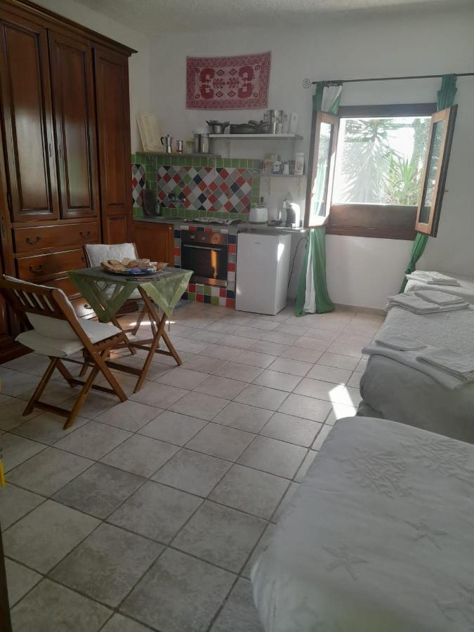 Giardino Del Sole Bed & Breakfast ออลเบีย ภายนอก รูปภาพ